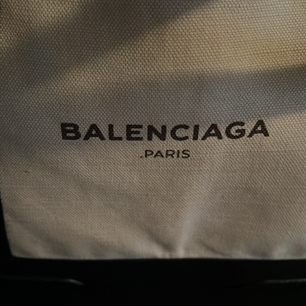 Balenciaga canvas and leather bag pouch included - Picture 2 of 13